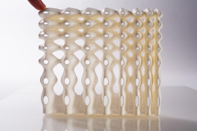 Organic shape that could be 3d scanned. 
